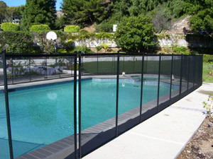 mesh-pool-fence