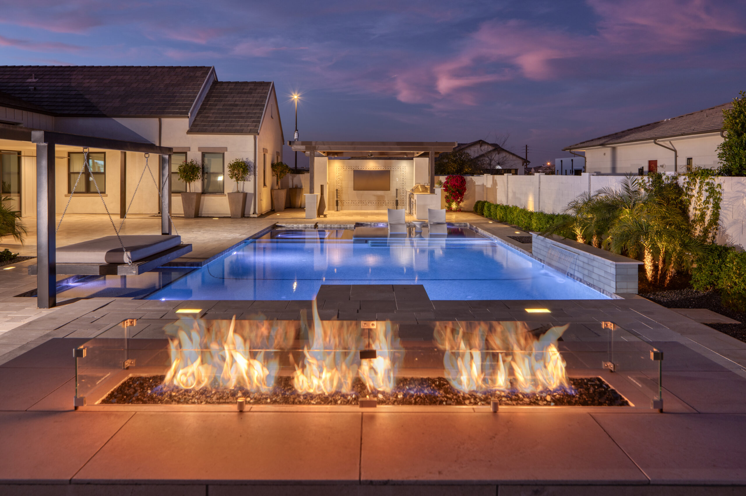 Gilbert custom pool builder